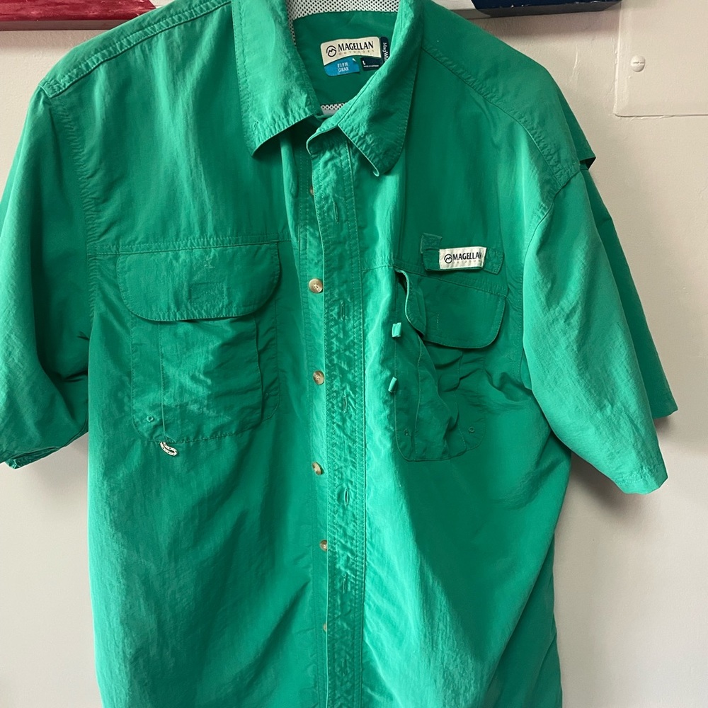 Magellan Men’s Size Large Fishing Shirt
